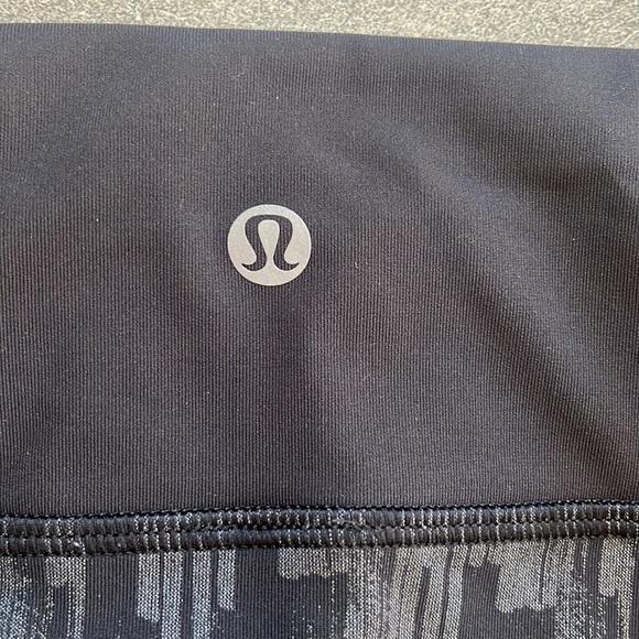 π Lululemon Run: Top Speed Crop size 4 - Picture 6 of 7